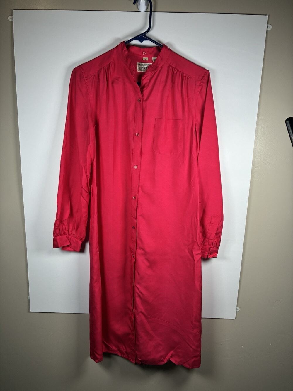 Vintage Nordstrom Gallery Topnotcher 100% Silk Size 8 Fuchsia Shirt Dress Luxury